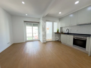 Apartamento T2 para Venda em Almada, Cova da Piedade, Pragal e Cacilhas