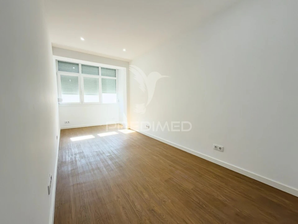 Apartamento T2 para Venda em Almada, Cova da Piedade, Pragal e Cacilhas Foto 21