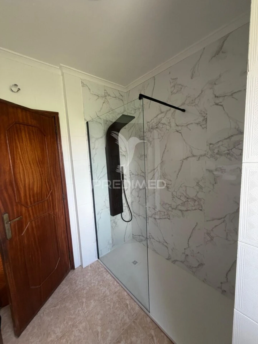 Apartamento T3 para Venda em Rio Tinto Foto 9