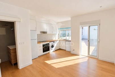 Apartamento T1 para Venda em Baixa da Banheira e Vale da Amoreira