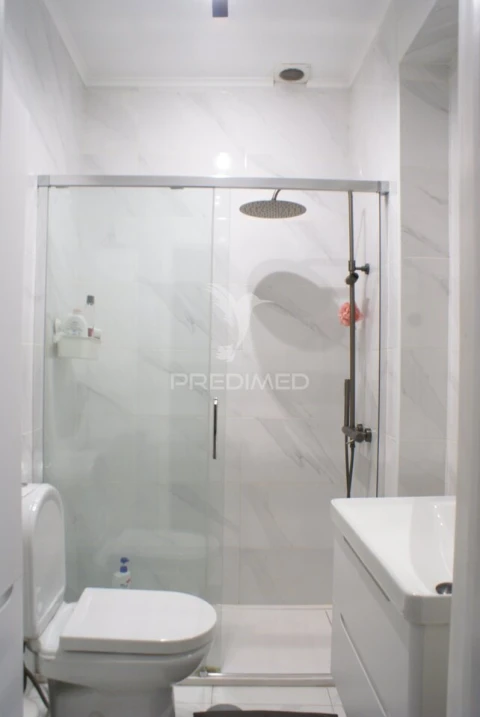 Apartamento T2 para Venda em Campanhã