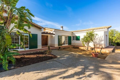 Moradia T3 para Venda em Conceição e Estoi