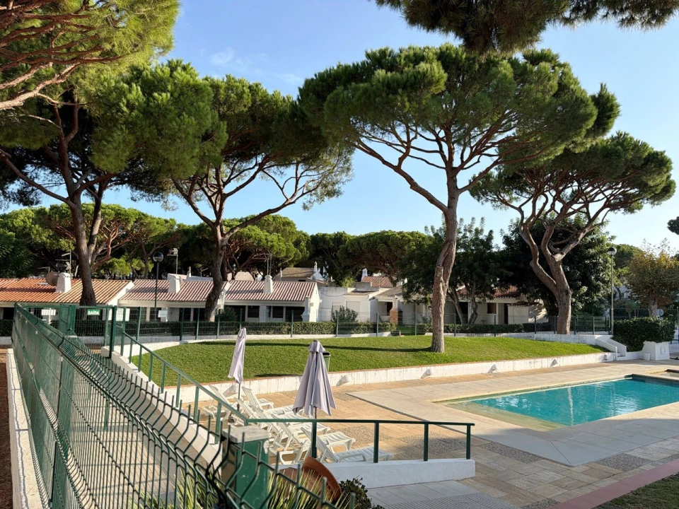 Apartamento T0 para Venda em Albufeira e Olhos de Água Foto 17