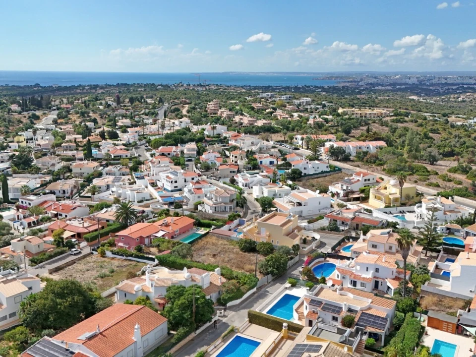Terreno para Venda em Estômbar e Parchal Foto 2