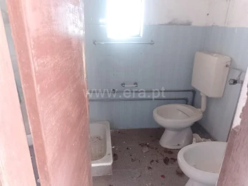 Moradia T1 para Venda em Covilhã e Canhoso