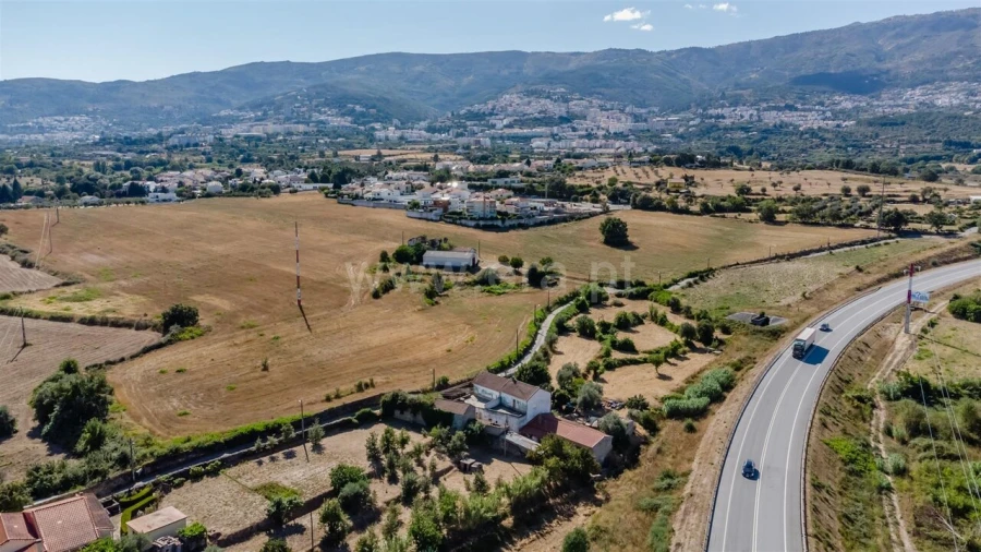 Moradia T0 para Venda em Covilhã e Canhoso Foto 5