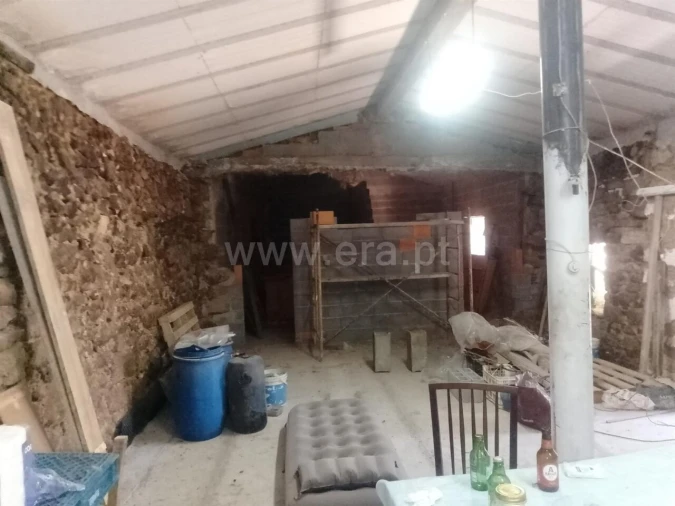 Moradia T0 para Venda em Covilhã e Canhoso Foto 8