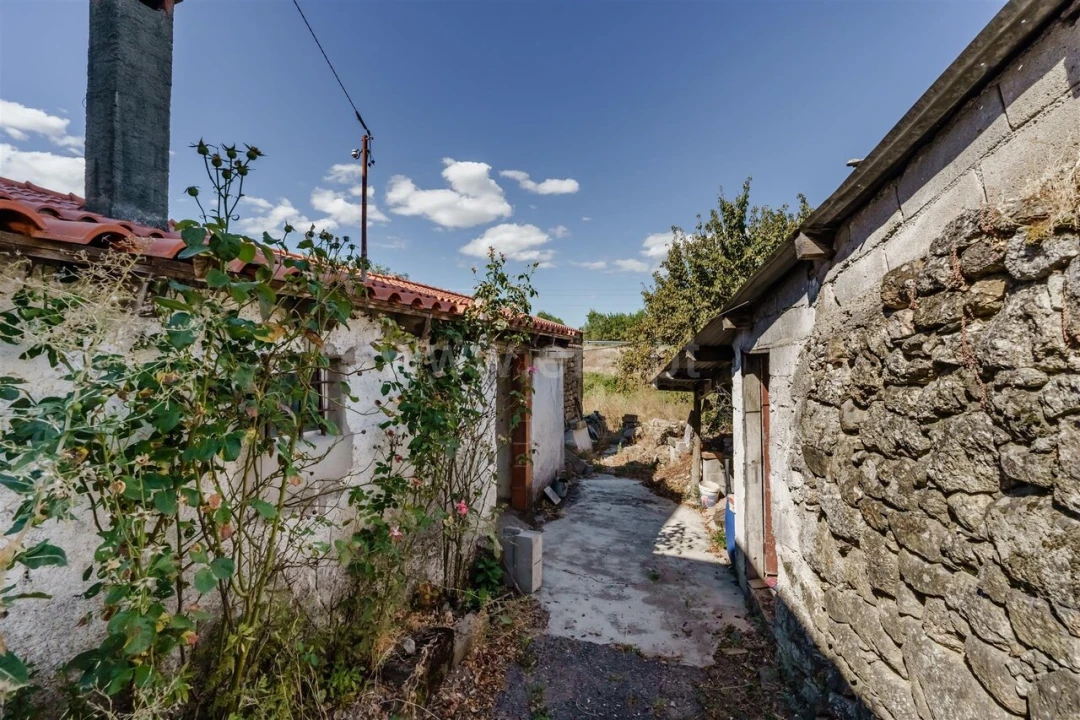 Moradia T0 para Venda em Covilhã e Canhoso Foto 1