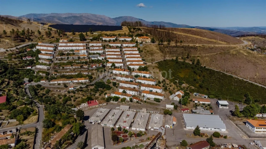 Moradia T3 para Venda em Aldeia de São Francisco de Assis Foto 19