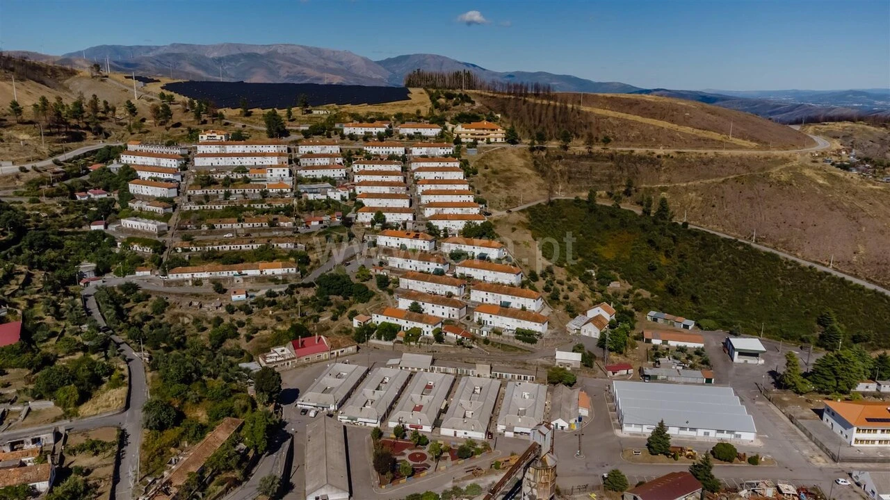 Moradia T3 para Venda em Aldeia de São Francisco de Assis Foto 19
