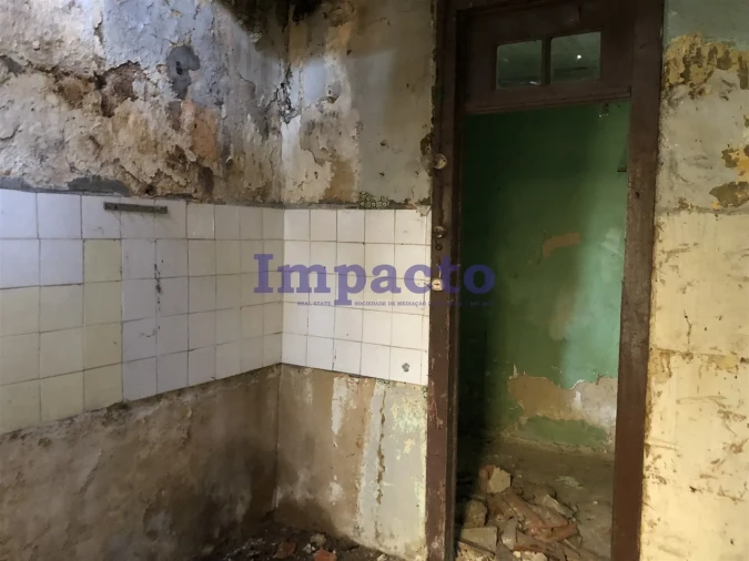 Moradia T1 para Venda em Vila de Cucujães Foto 7