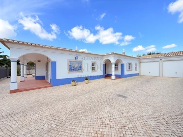 Moradia T3 para Venda em Lagos (São Sebastião e Santa Maria)