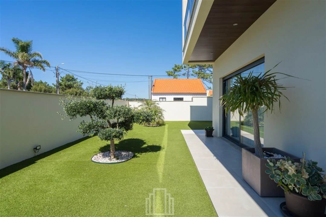 Moradia T4 para Venda em Ovar, São João, Arada e São Vicente de Pereira Jusã Foto 4