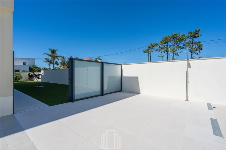 Moradia T4 para Venda em Ovar, São João, Arada e São Vicente de Pereira Jusã Foto 17