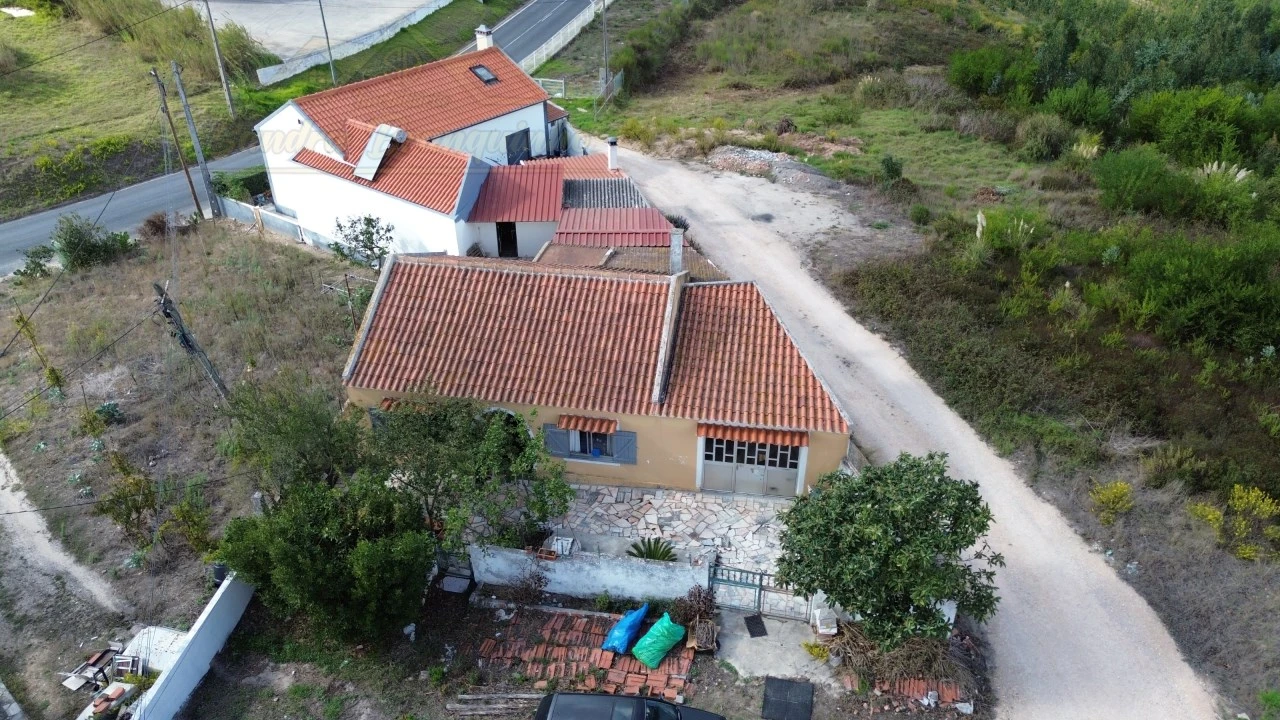 Moradia T2 para Venda em Santa Maria, São Pedro e Matacães Foto 41