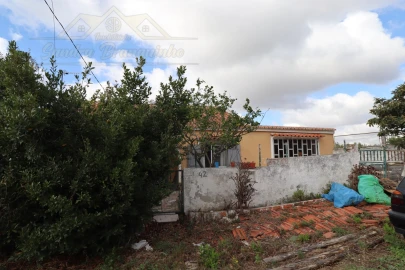 Moradia T2 para Venda em Santa Maria, São Pedro e Matacães