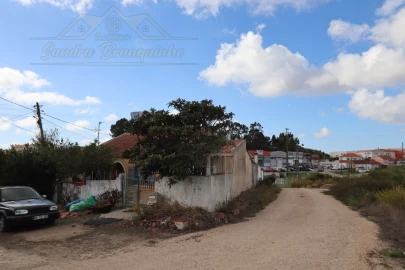 Moradia T2 para Venda em Santa Maria, São Pedro e Matacães