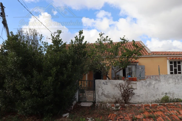 Moradia T2 para Venda em Santa Maria, São Pedro e Matacães Foto 35