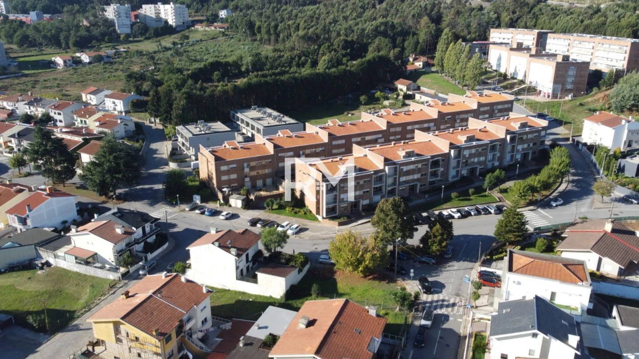 Apartamento T2 para Venda em Valongo Foto 24
