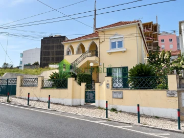 Moradia T6 para Venda em Loures