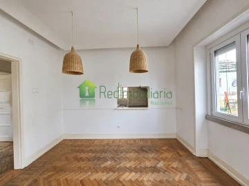Moradia T6 para Venda em Loures