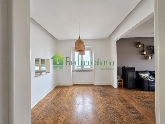 Moradia T6 para Venda em Loures Foto 14