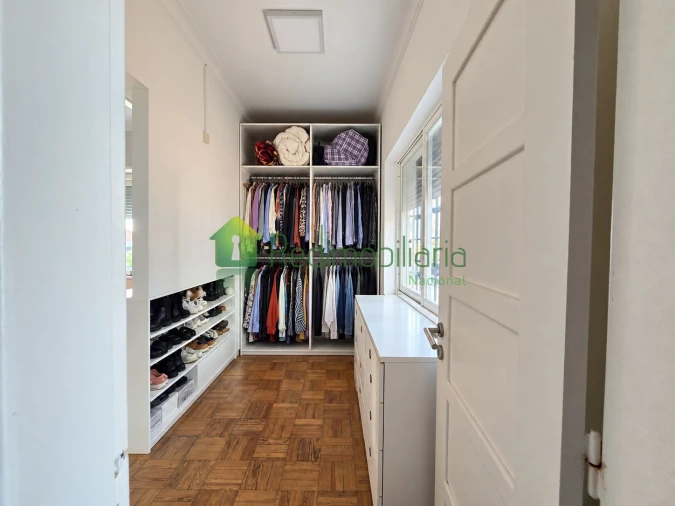 Moradia T6 para Venda em Loures Foto 28