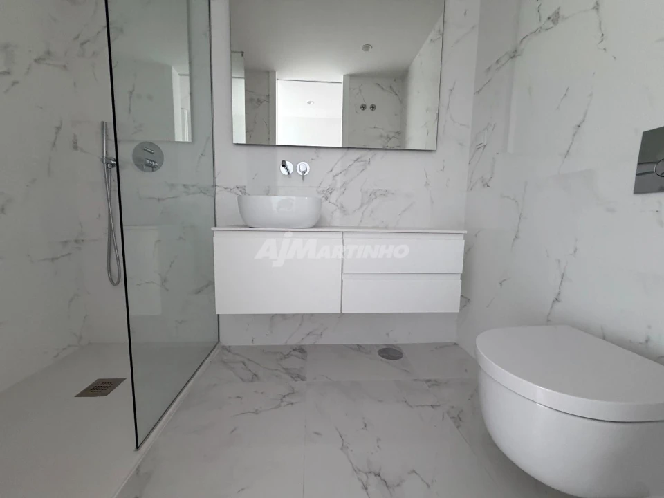 Apartamento T2 para Venda em Santa Marinha e São Pedro da Afurada Foto 11