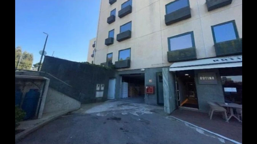 Armazém para Venda em Cidade da Maia