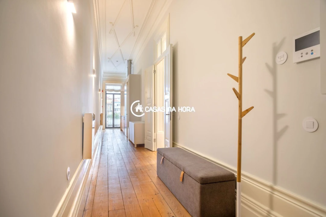 Apartamento T2 para Arrendamento em Cedofeita, Santo Ildefonso, Sé, Miragaia, São Nicolau e Vitória Foto 3