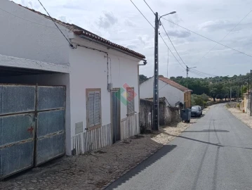 Moradia T3 para Venda em Alpalhão