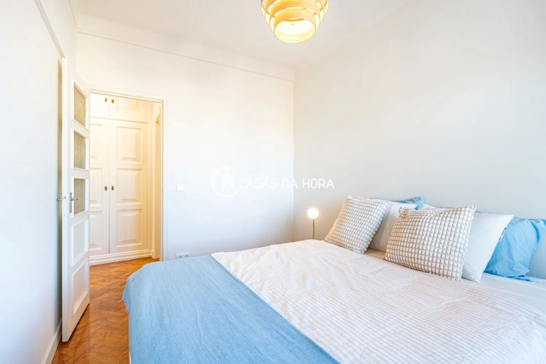 Apartamento T2 para Arrendamento em Ajuda Foto 14