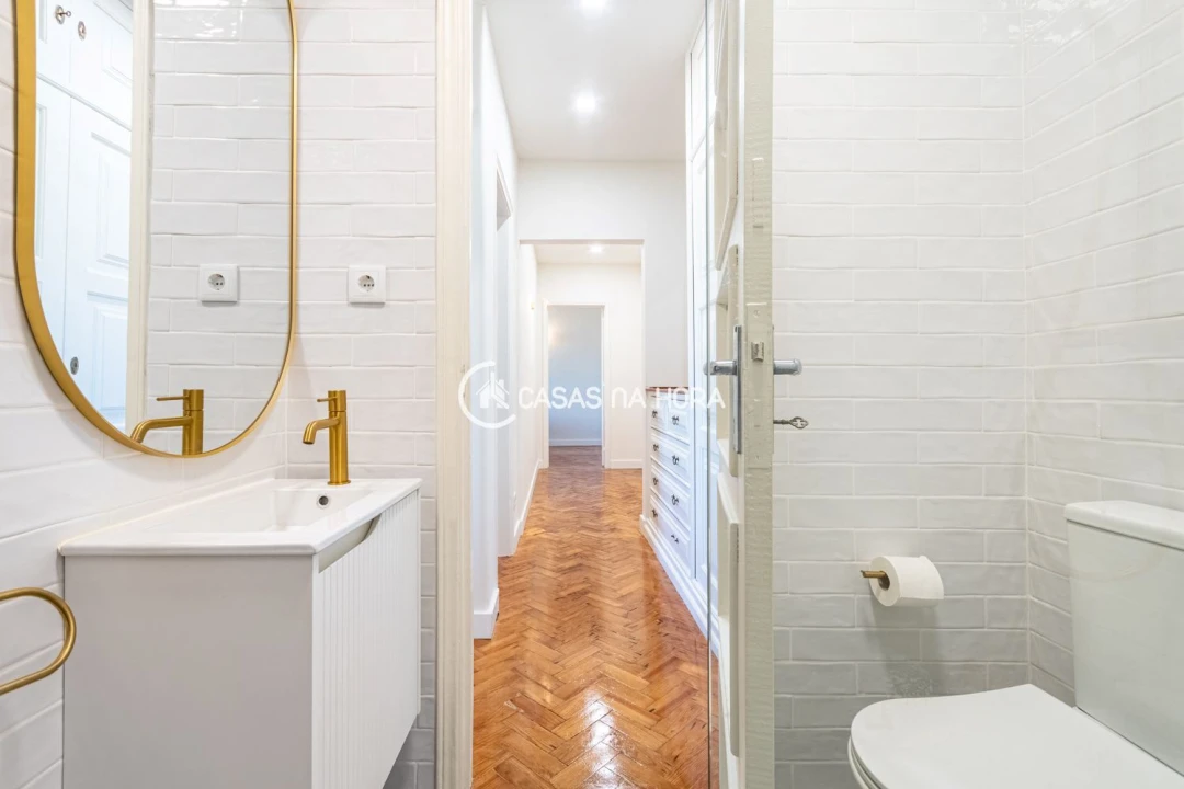 Apartamento T2 para Arrendamento em Ajuda Foto 17