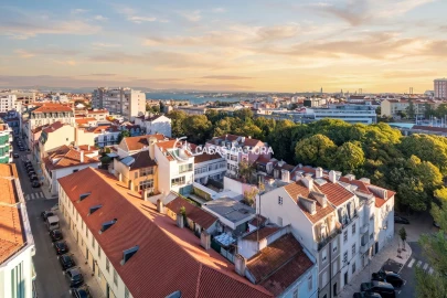 Apartamento T2 para Arrendamento em Santo António