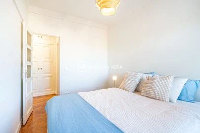 Apartamento T2 para Arrendamento em Santo António