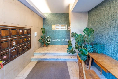 Apartamento T2 para Arrendamento em Santo António