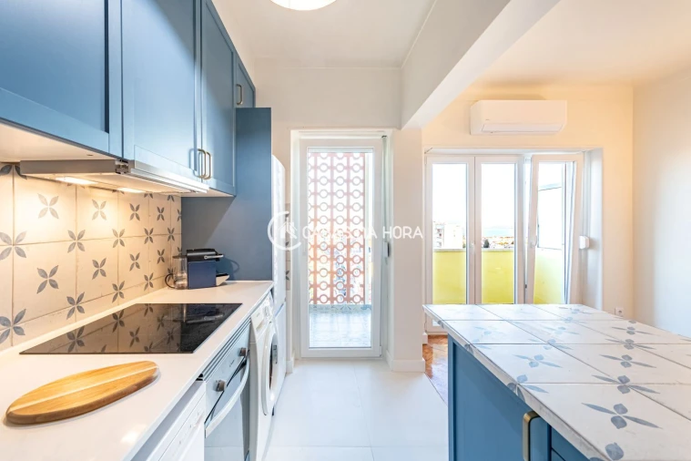 Apartamento T2 para Arrendamento em Ajuda Foto 7