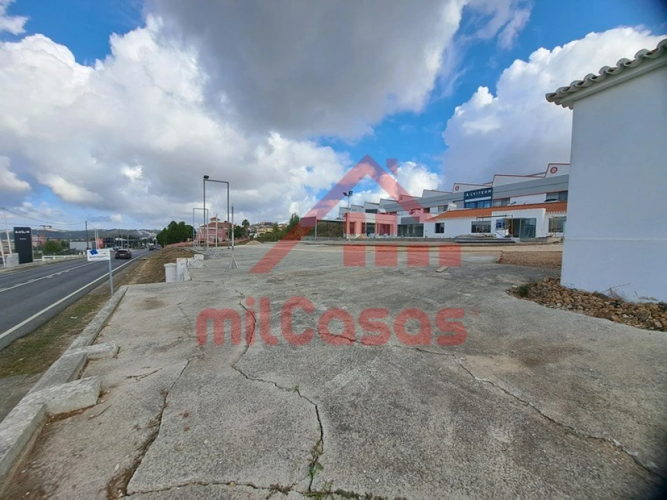 Terreno para Arrendamento em Santa Maria, São Pedro e Matacães Foto 1