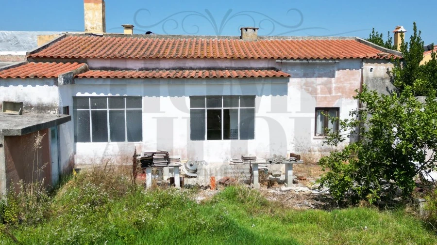 Moradia T1 para Venda em Moita