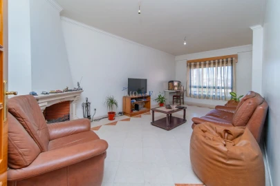 Apartamento T2 para Venda em Santa Iria de Azoia, São João da Talha e Bobadela