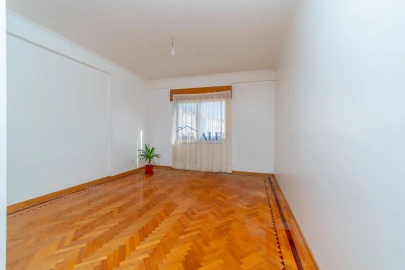 Apartamento T2 para Venda em Santa Iria de Azoia, São João da Talha e Bobadela