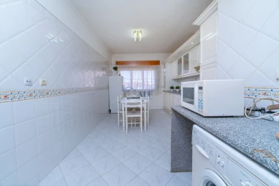 Apartamento T2 para Venda em Santa Iria de Azoia, São João da Talha e Bobadela