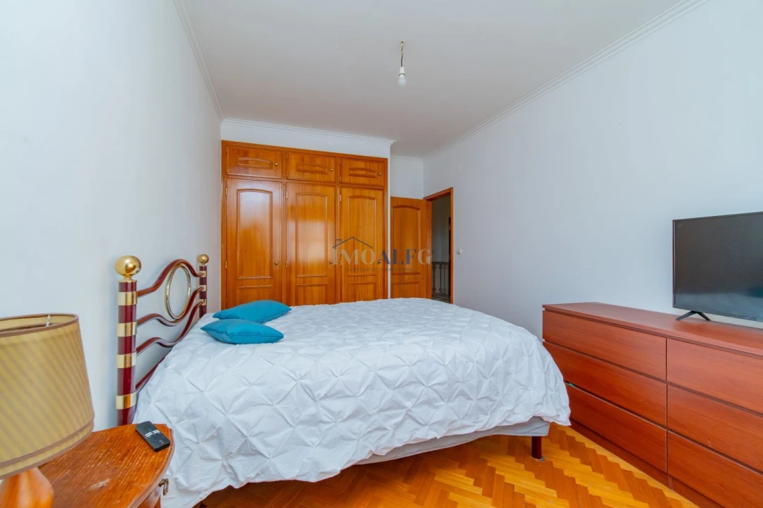Apartamento T2 para Venda em Santa Iria de Azoia, São João da Talha e Bobadela Foto 13