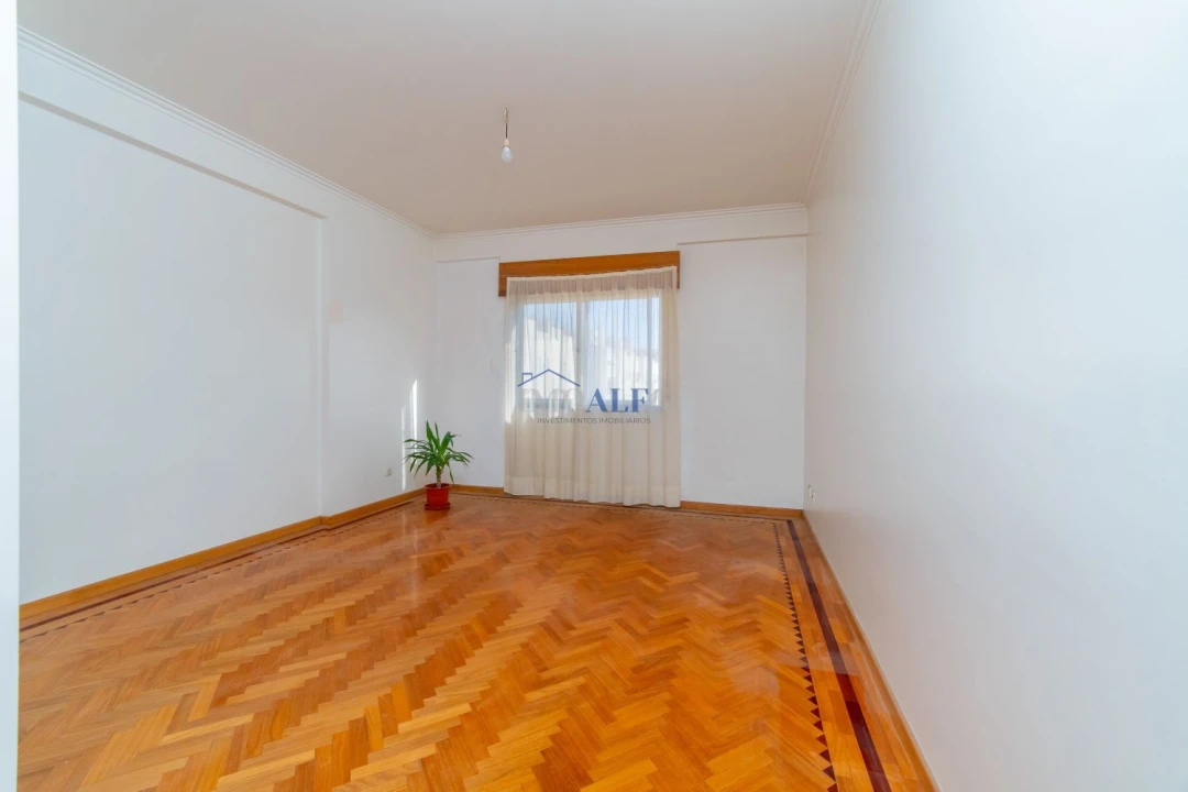 Apartamento T2 para Venda em Santa Iria de Azoia, São João da Talha e Bobadela Foto 15