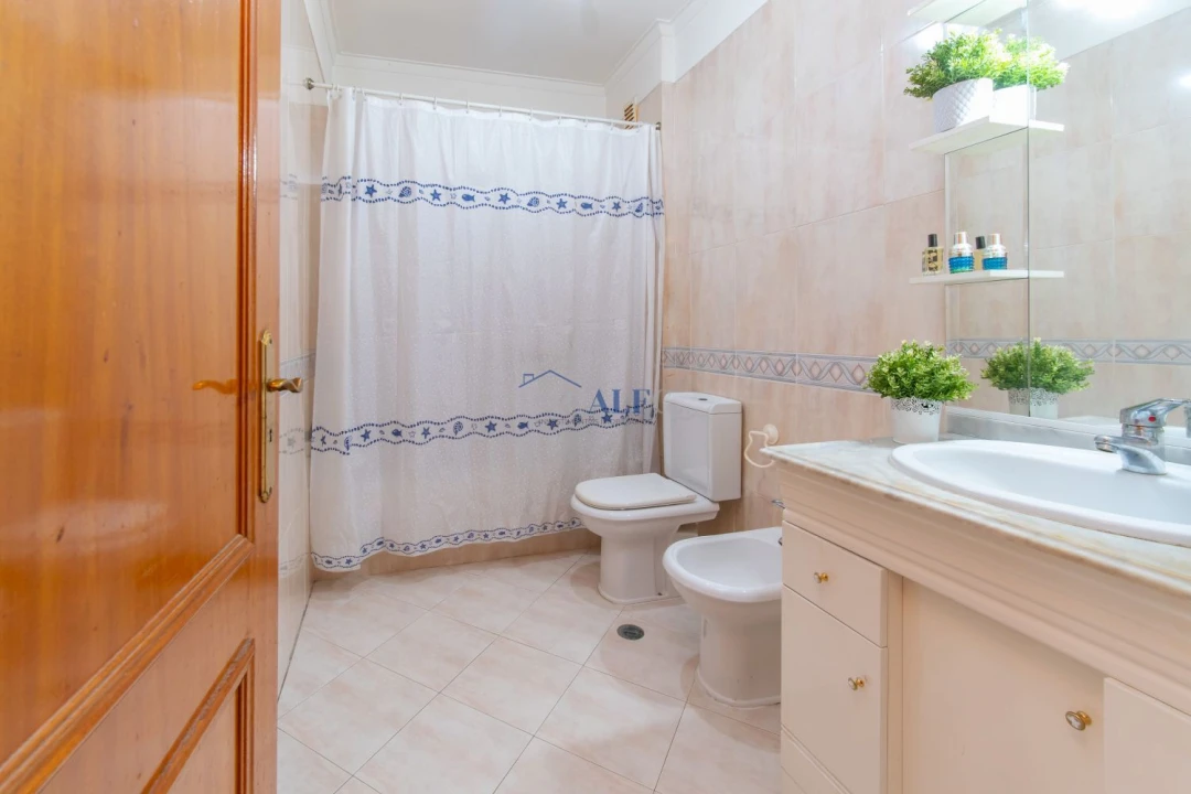 Apartamento T2 para Venda em Santa Iria de Azoia, São João da Talha e Bobadela Foto 10
