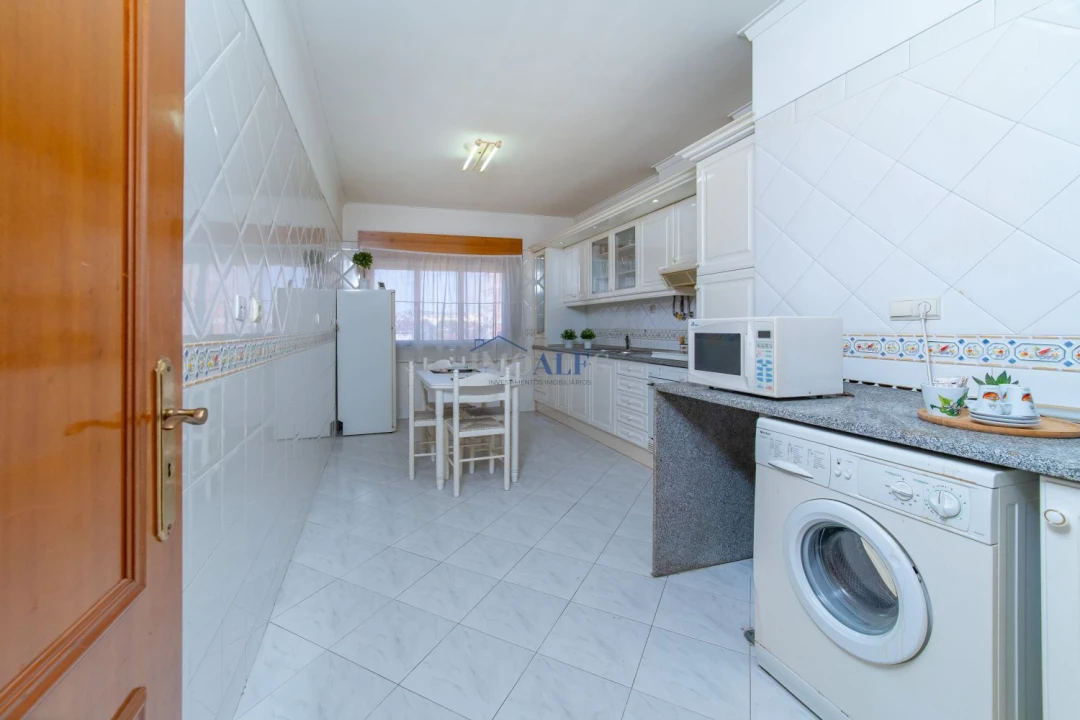Apartamento T2 para Venda em Santa Iria de Azoia, São João da Talha e Bobadela Foto 7
