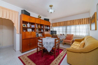 Apartamento T2 para Venda em Santa Iria de Azoia, São João da Talha e Bobadela