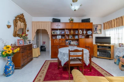 Apartamento T2 para Venda em Santa Iria de Azoia, São João da Talha e Bobadela