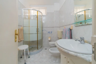 Apartamento T2 para Venda em Santa Iria de Azoia, São João da Talha e Bobadela