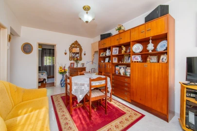 Apartamento T2 para Venda em Santa Iria de Azoia, São João da Talha e Bobadela